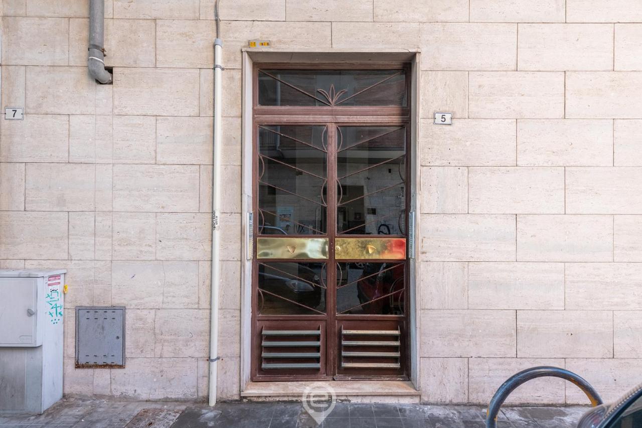 Enchanting Panoramic Retreat Appartement Cagliari